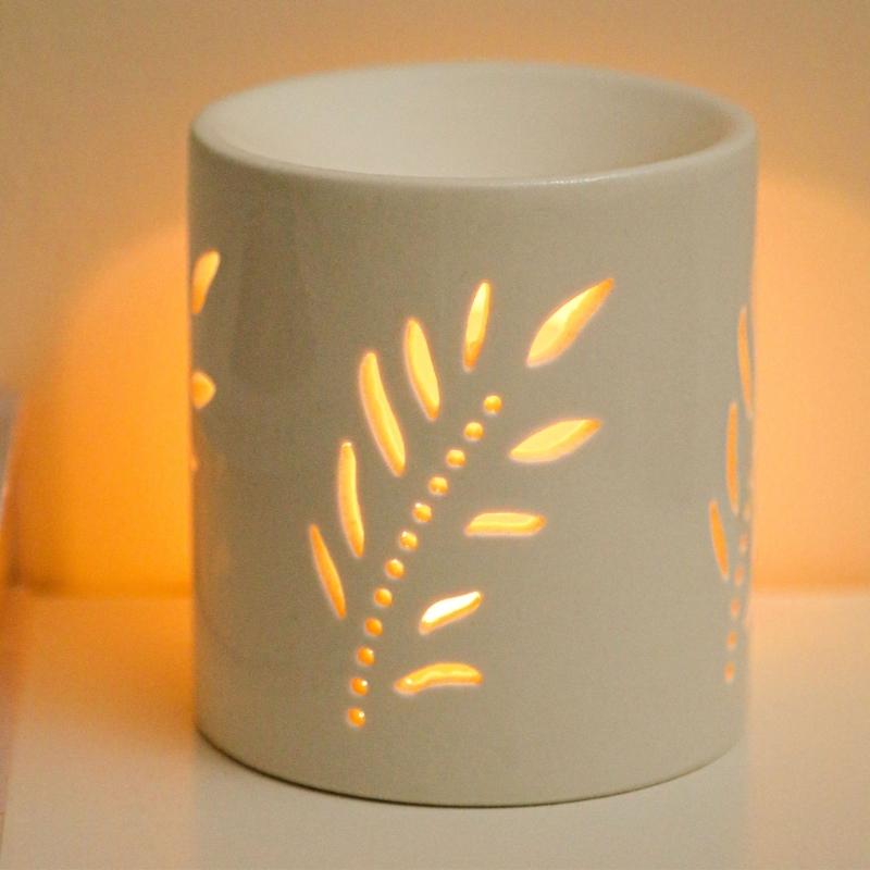 エッセンシャルオイルバーナーワックスメルトバーナーフレグラン - Home Fragrance Oil Burner のレビューと価格