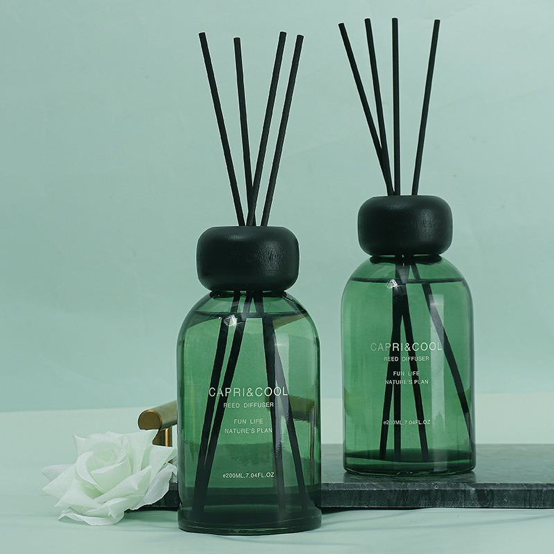 エッセンシャルオイルリードディフューザーギフトセット ホテル - Home Fragrance Set Gift のレビューと価格